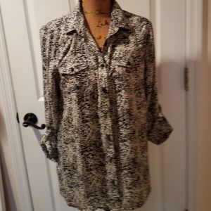 Black n white blouse with buttons to make 3/4 slee